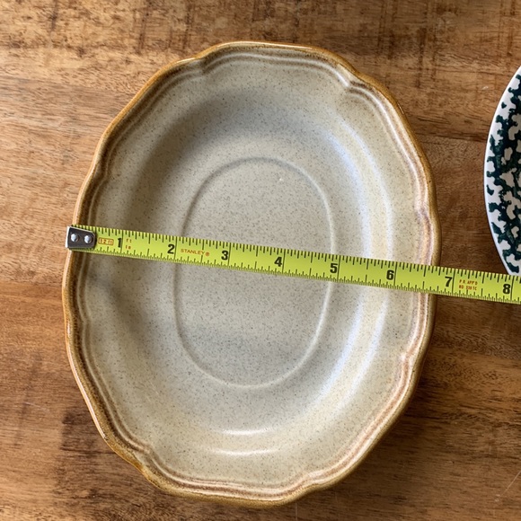 Set of Four Vintage Plates - Picture 14 of 15